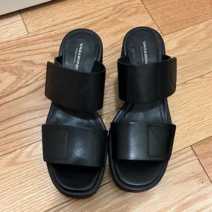 Vagabond chunky heel